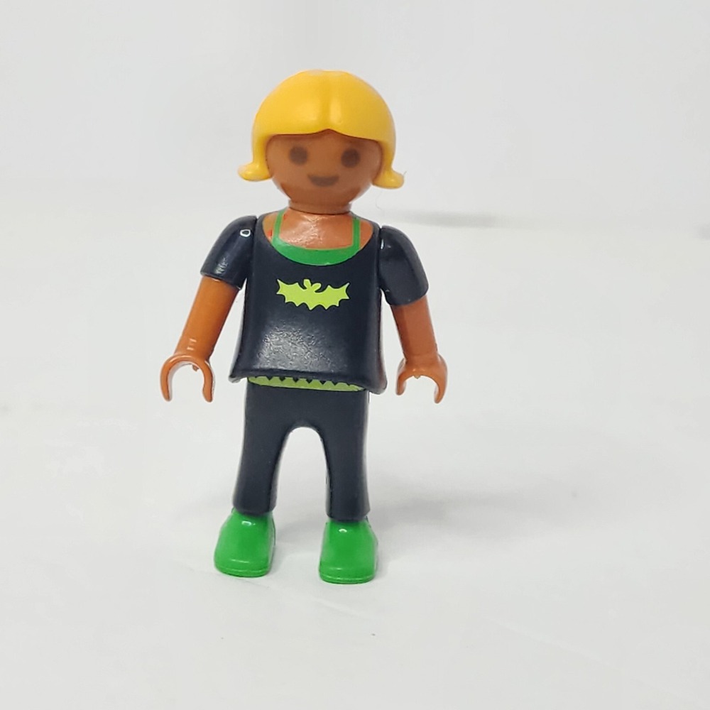Playmobil Brown Girl Blonde Black Outfit Bat Vintage 1995 2"